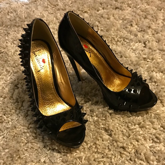 New Luichiny heels - Picture 3 of 3